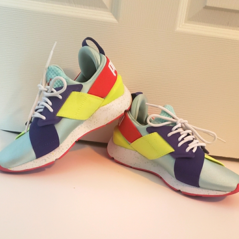 Puma size 5 shoes